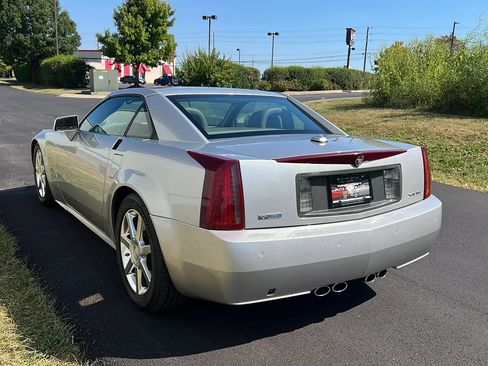 Used 2005 Cadillac XLR image 7