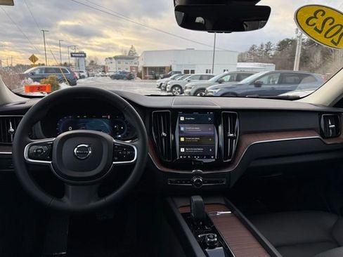 Certified 2023 Volvo XC60 B5 Plus w/ Climate Package image 23