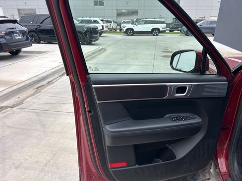 Used 2024 Hyundai Santa Fe SEL FWD image 5