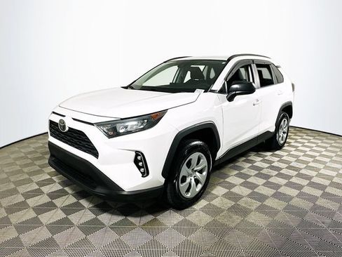 Used 2021 Toyota RAV4 LE w/ Carpet Mat Package (TMS) FWD image 7