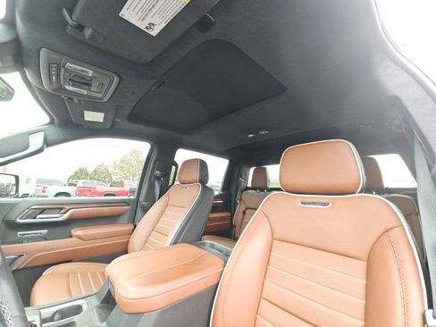 Used 2024 GMC Sierra 1500 Denali Ultimate image 7