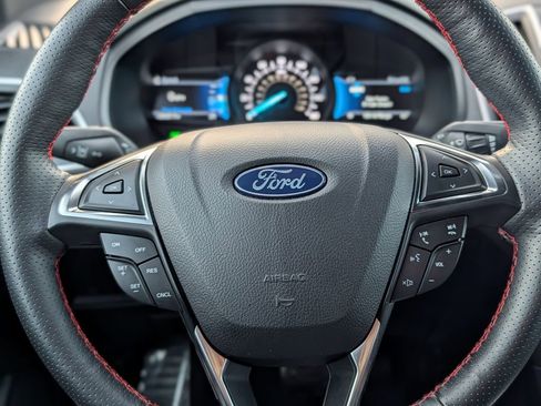 Used 2023 Ford Edge ST-Line image 22