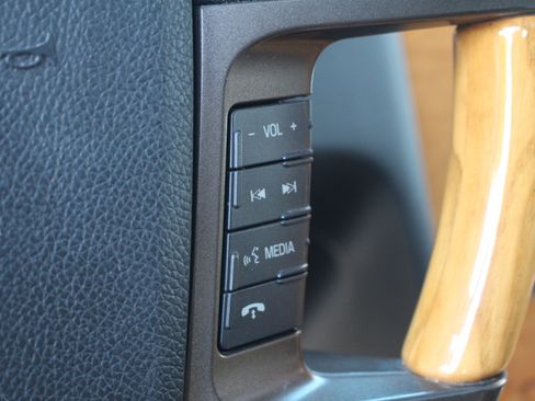 Used 2014 Lincoln Navigator 2WD w/ Equipment Group 101A image 21