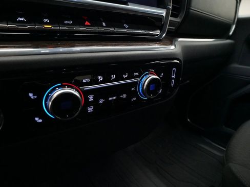 Used 2024 GMC Sierra 1500 Elevation image 20