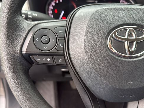 Used 2024 Toyota RAV4 XLE AWD/4WD image 20