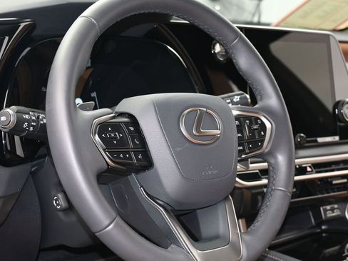 Used 2025 Lexus RX 350 FWD image 13