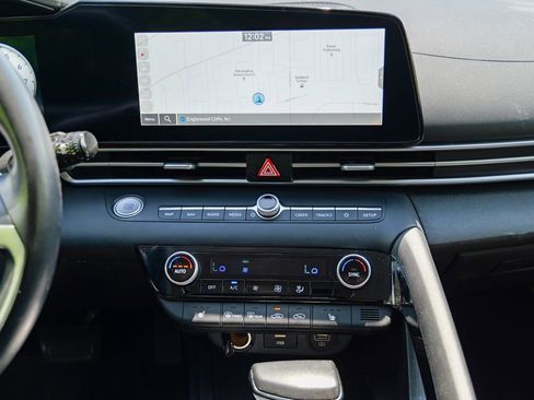 Used 2023 Hyundai Elantra SEL w/ Convenience Package FWD image 42