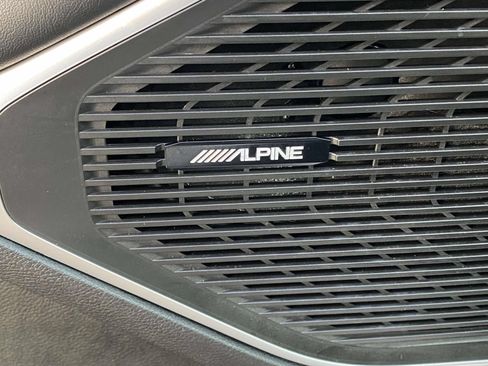 Used 2024 Jeep Wagoneer Series III AWD/4WD image 19