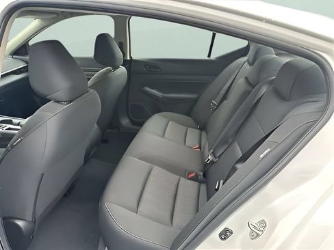 Certified 2025 Nissan Altima 2.5 S FWD image 6