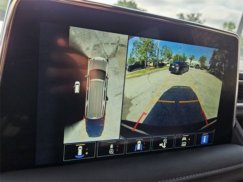 Used 2023 Chevrolet Tahoe LT w/ Luxury Package image 9