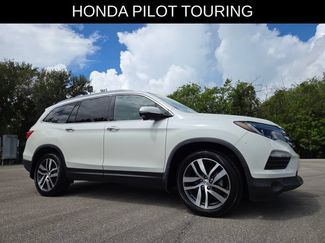 Used 2018 Honda Pilot Touring video 1