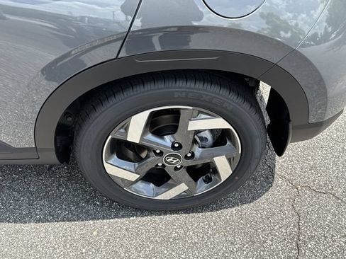 New 2026 Hyundai Venue SEL FWD image 19