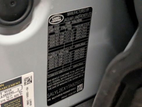 New 2026 Land Rover Range Rover Velar Dynamic SE image 20