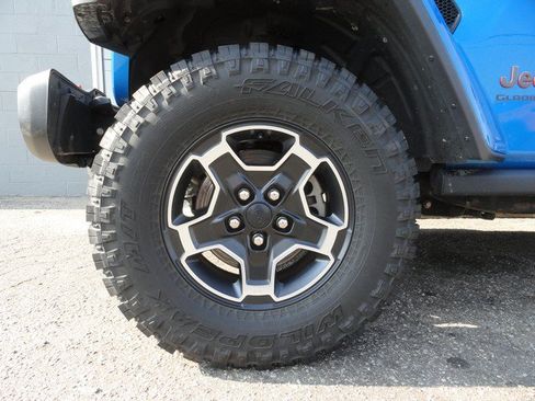 Used 2021 Jeep Gladiator Mojave AWD/4WD image 9