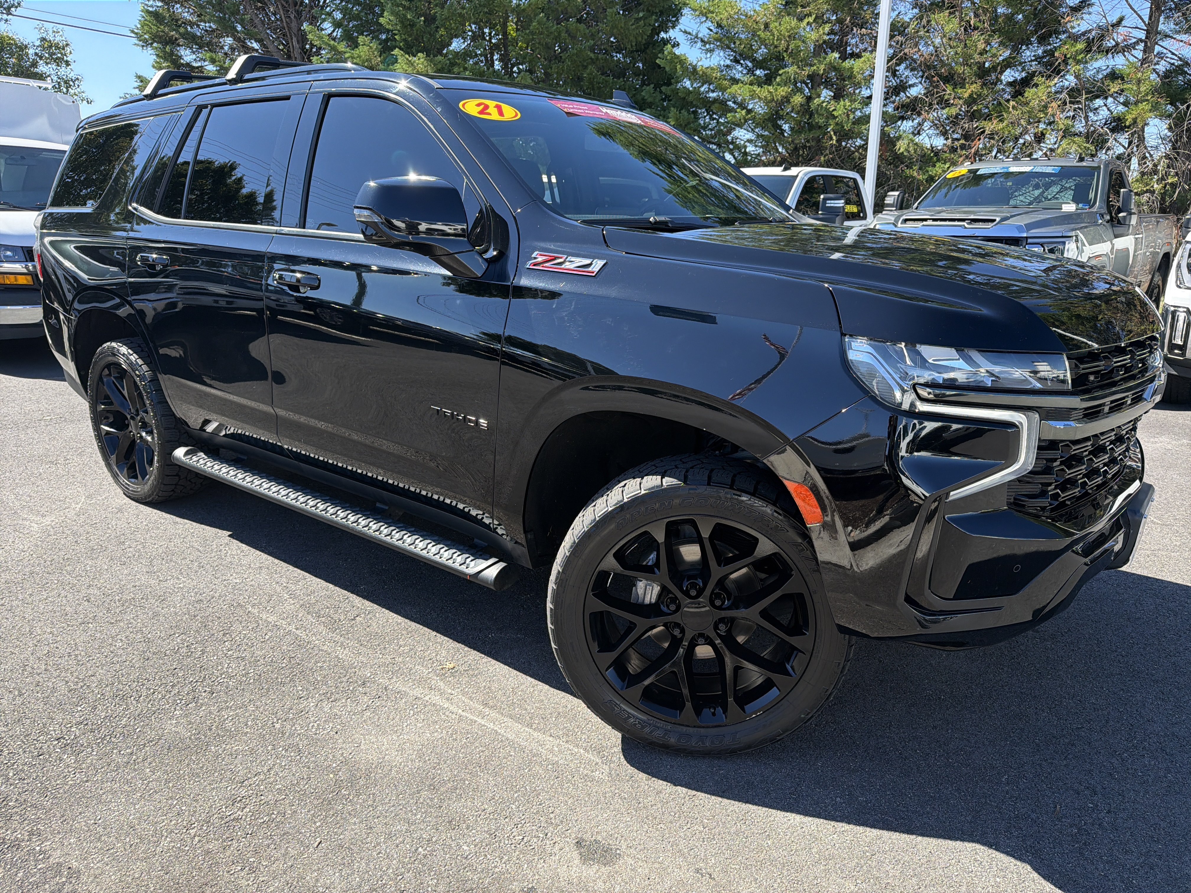 Used 2021 Chevrolet Tahoe Z71 w/ Z71 Off-Road Package AWD/4WD image 2
