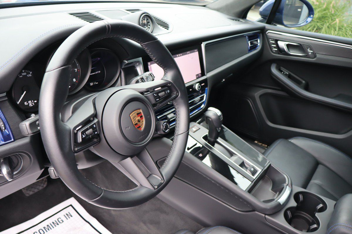 Used 2023 Porsche Macan GTS w/ Premium Package Plus AWD/4WD image 13