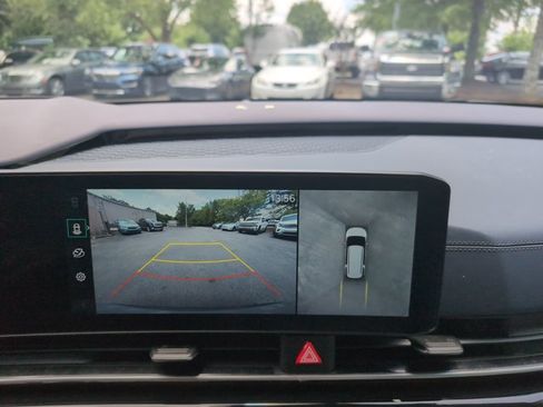 Used 2025 Kia Carnival SX Prestige FWD image 13