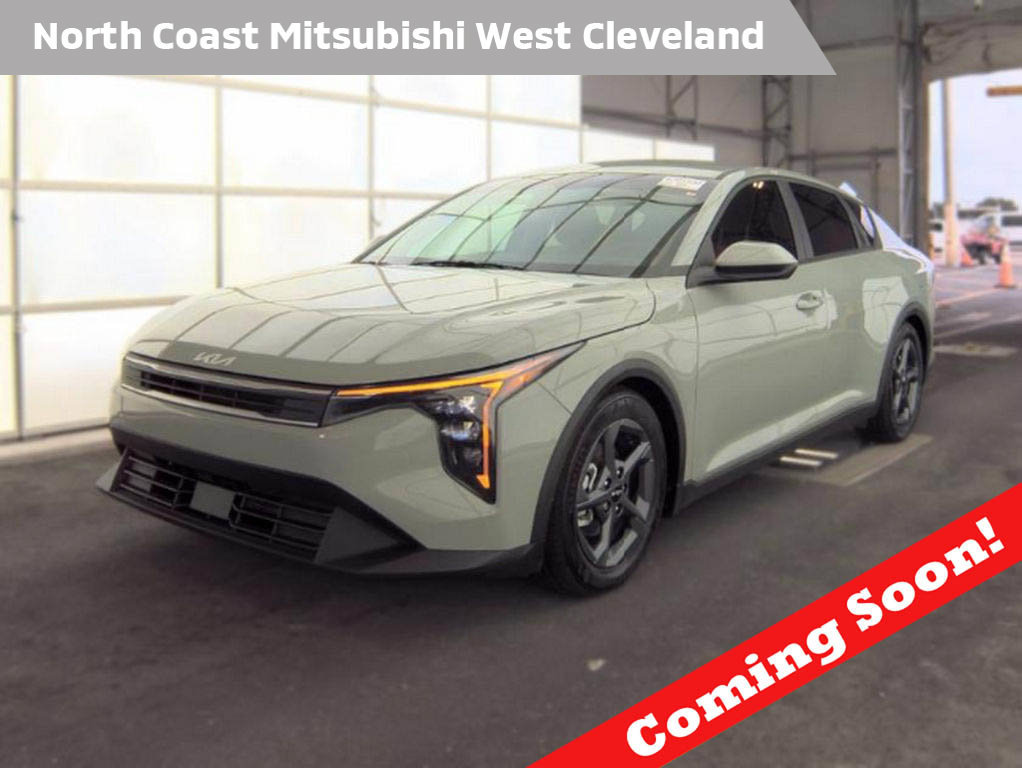 Used 2025 Kia K4 FWD image 1