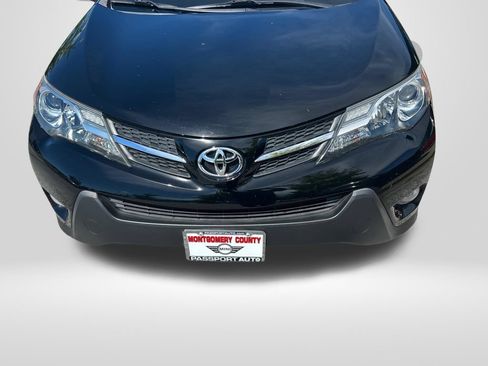 Used 2013 Toyota RAV4 XLE AWD/4WD image 25