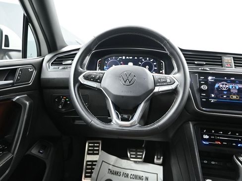 Used 2023 Volkswagen Tiguan SEL R-Line image 34