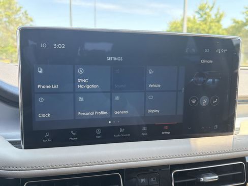 Used 2023 Lincoln Nautilus AWD w/ Premium Package image 23