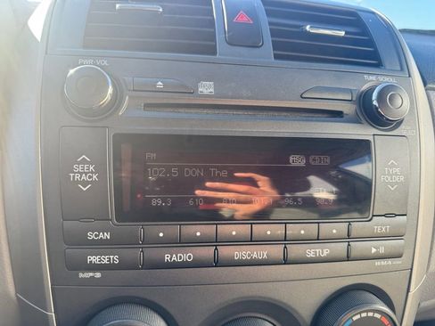 Used 2011 Toyota Corolla LE image 19