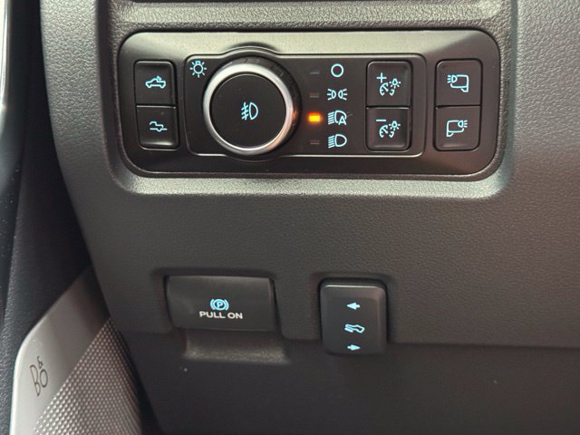 Certified 2025 Ford F250 4x4 Crew Cab Super Duty image 40
