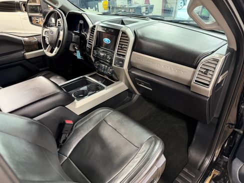 Used 2017 Ford F250 Lariat w/ Lariat Value Package AWD/4WD image 20