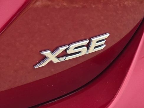 Used 2018 Toyota Camry XSE FWD image 21