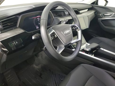 Used 2024 Audi Q8 e-tron Premium Plus w/ Premium Plus Package AWD/4WD image 23