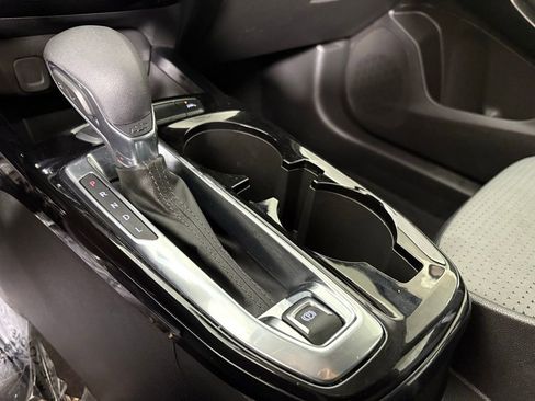 Used 2024 Chevrolet Trax LT image 35