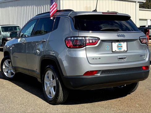 Certified 2022 Jeep Compass Latitude w/ Convenience Group image 11