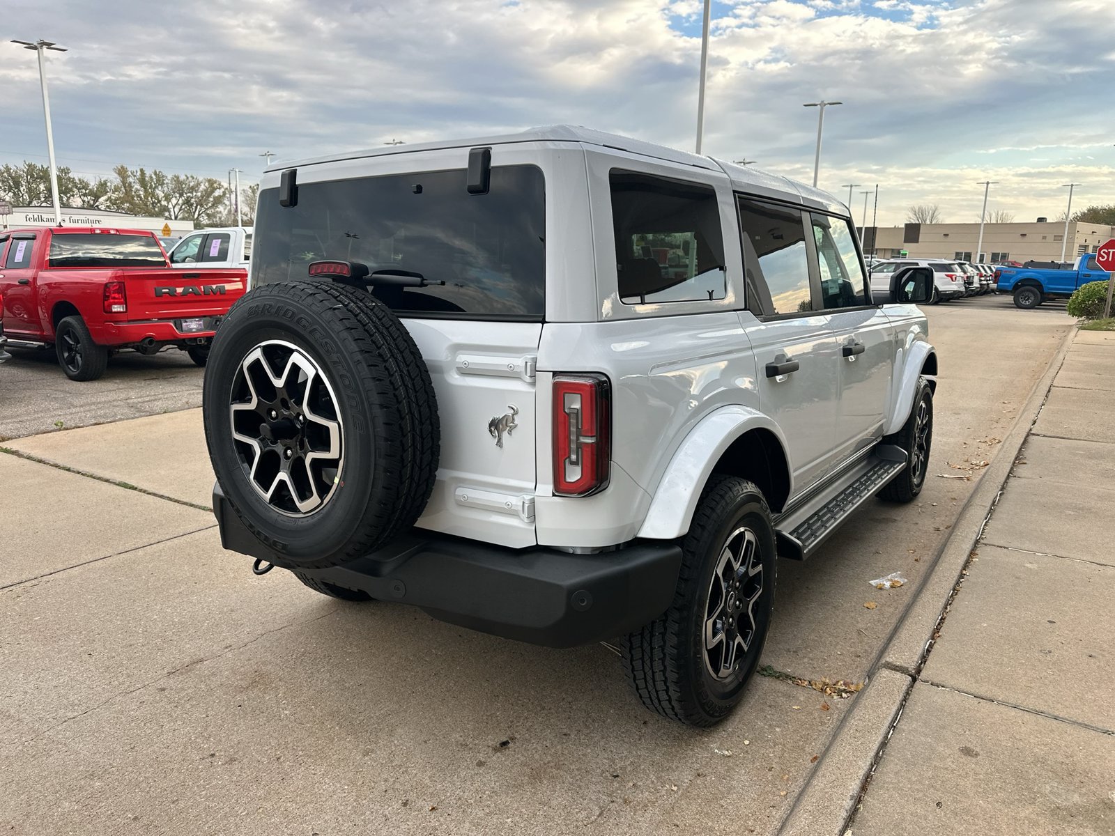New 2026 Ford Bronco Outer Banks AWD/4WD image 10