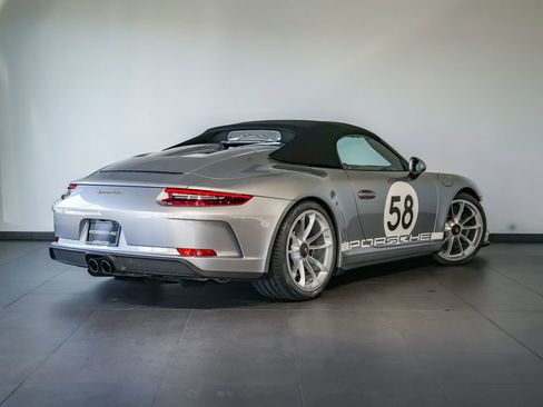Certified 2019 Porsche 911 Speedster image 7