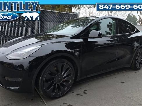Used 2023 Tesla Model Y Performance image 1