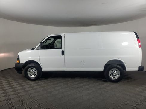 New 2026 Chevrolet Express 2500 w/ Driver Convenience Package image 7