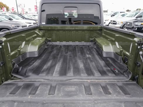 Used 2021 Jeep Gladiator Sport image 24