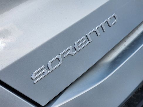 New 2026 Kia Sorento S w/ S Panoramic Sunroof Package image 8