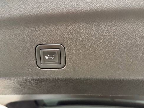 Used 2021 Chevrolet Tahoe Premier image 25