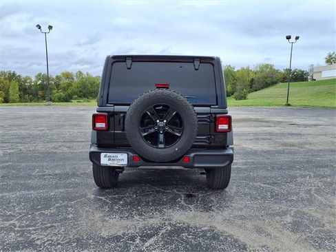 Used 2021 Jeep Wrangler Unlimited Sahara image 15