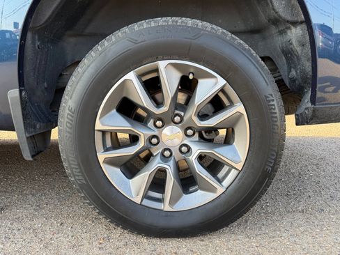 Used 2019 Chevrolet Silverado 1500 LT w/ Texas Edition RWD image 14