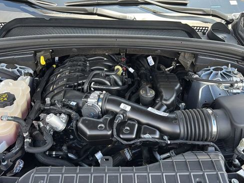 Used 2024 Jeep Grand Cherokee Altitude AWD/4WD image 21