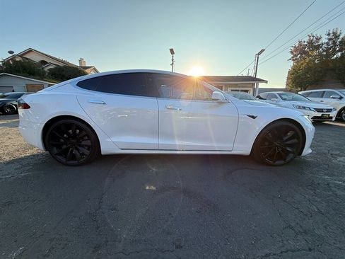 Used 2016 Tesla Model S 75 image 4