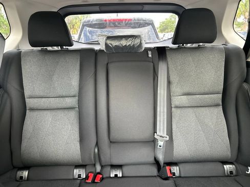 Used 2026 Nissan Rogue SV FWD image 14