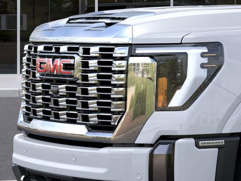 New 2026 GMC Sierra 3500 Denali w/ Denali Reserve Package image 13