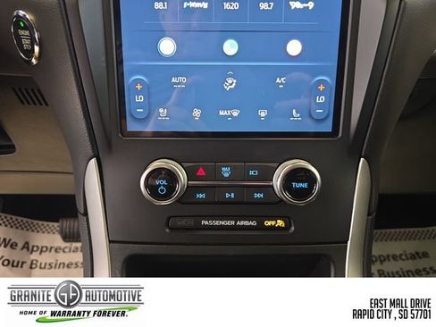 Used 2024 Ford Edge SEL w/ Convenience Package AWD/4WD image 19