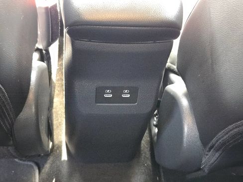 Certified 2025 Nissan Kicks SR FWD image 23