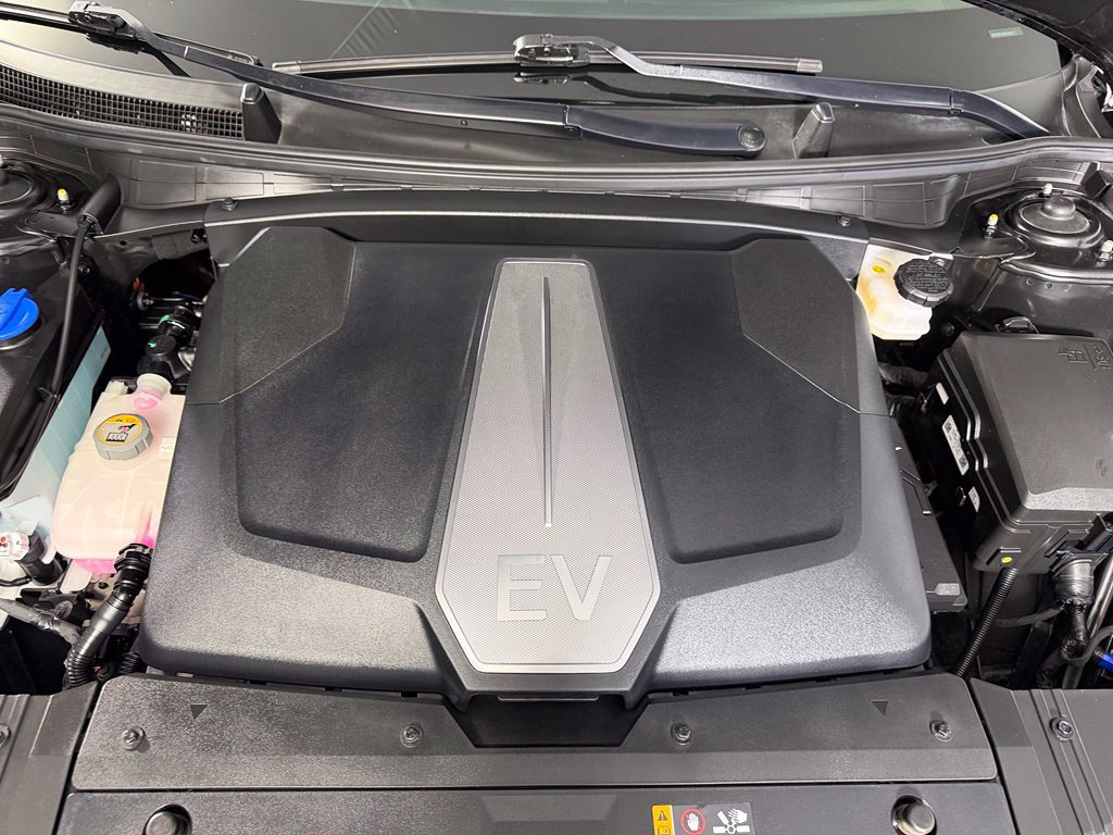 Used 2024 Kia EV6 Light AWD/4WD image 23