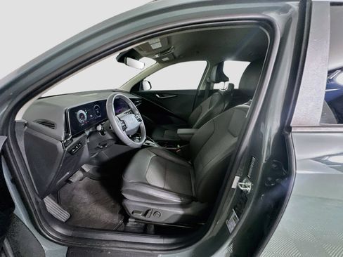 Used 2023 Kia Niro Wind w/ Wind Preserve Package FWD image 13
