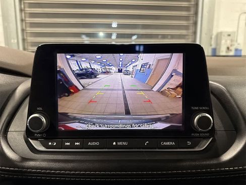 Used 2023 Nissan Rogue SV w/ SV Premium B Package image 25